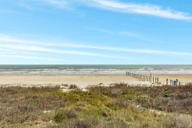 21446 Gulf, Galveston, TX 77554