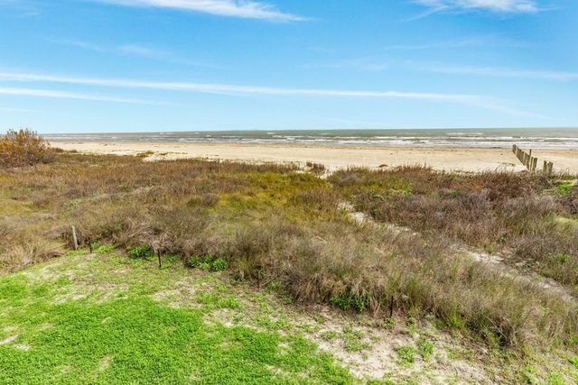 21446 Gulf, Galveston, TX 77554