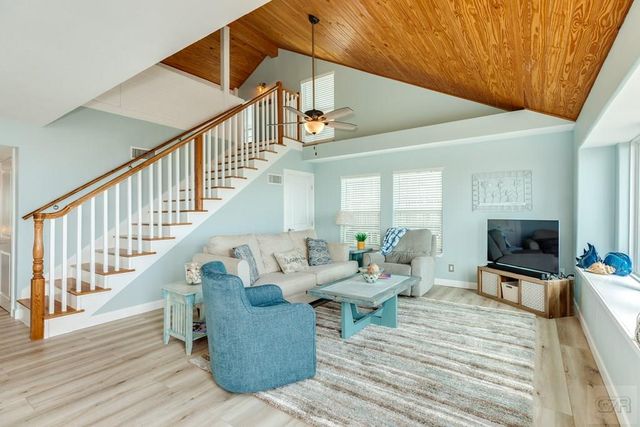 21446 Gulf, Galveston, TX 77554