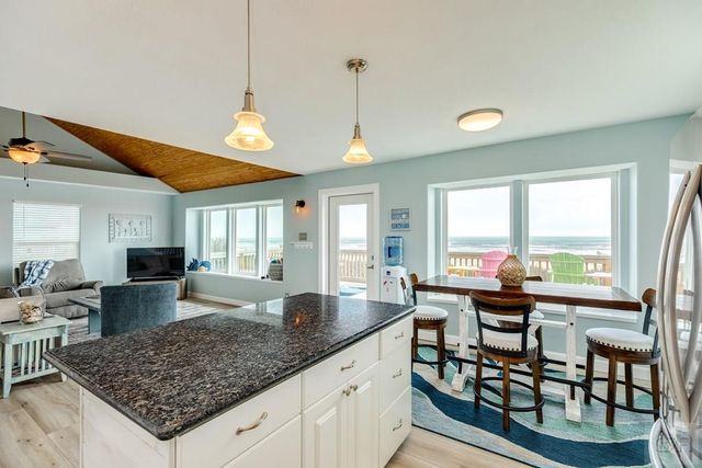 21446 Gulf, Galveston, TX 77554