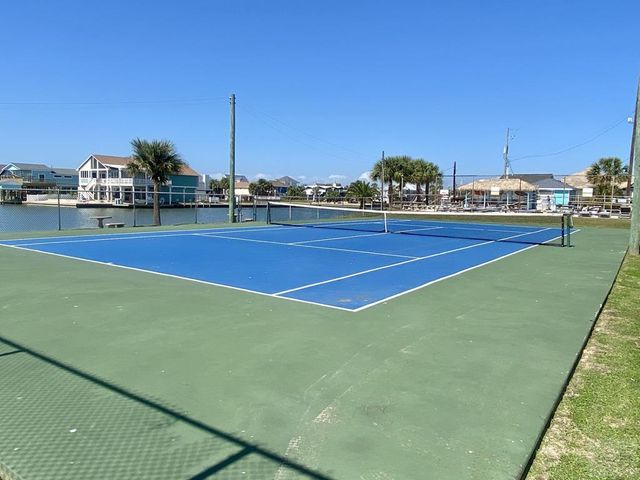 21446 Gulf, Galveston, TX 77554