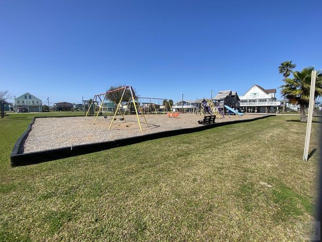 21446 Gulf, Galveston, TX 77554