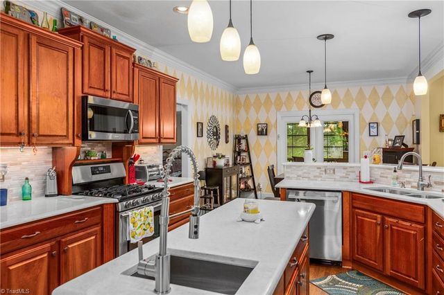 6314 Chesney Way, Whitsett, NC 27377