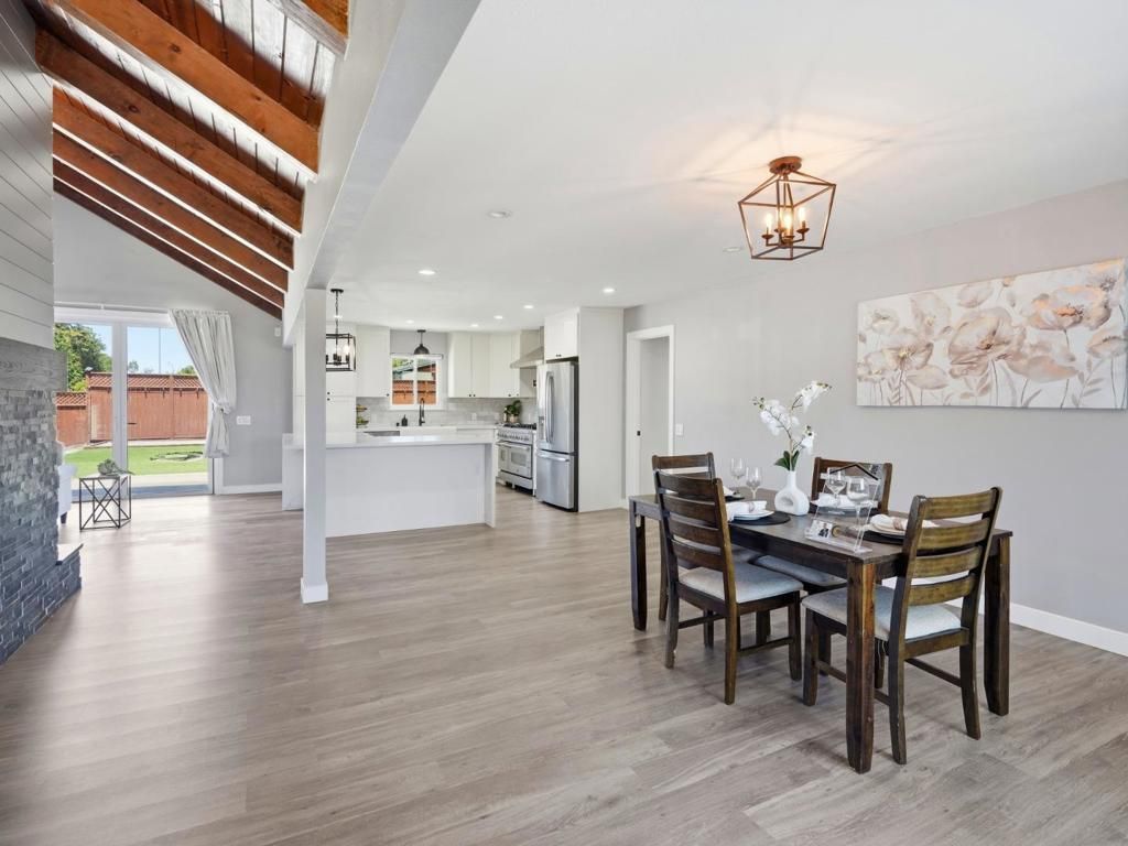 Image 12 of property listing at 73 Aloha Court, Petaluma, CA 94952