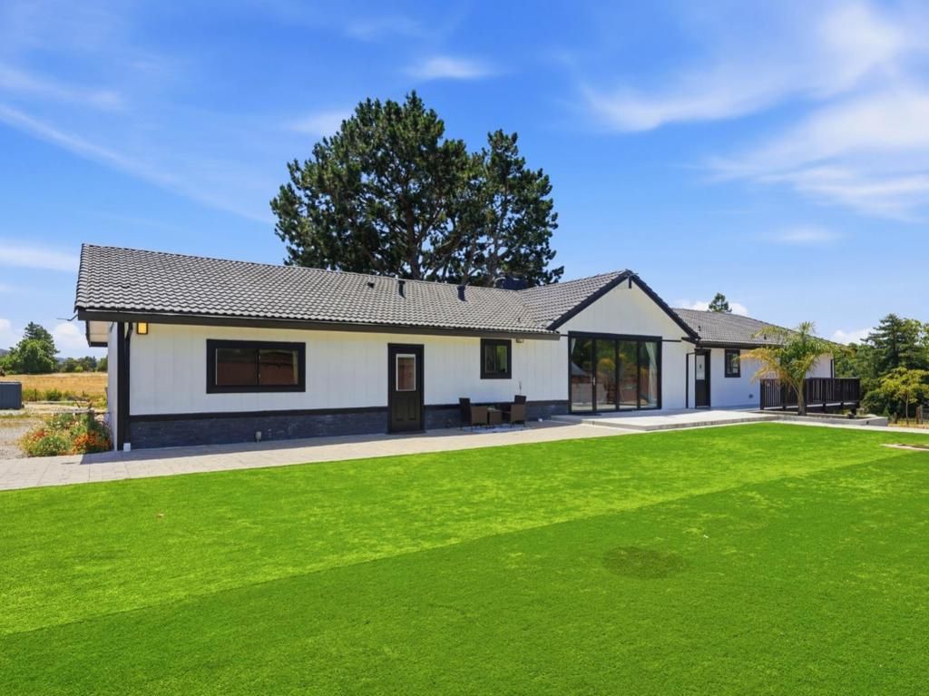 Image 58 of property listing at 73 Aloha Court, Petaluma, CA 94952