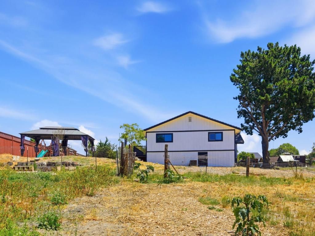 Image 68 of property listing at 73 Aloha Court, Petaluma, CA 94952