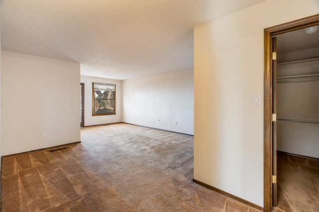 6329 Antares Road NE, Albuquerque, NM 87111