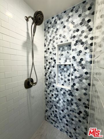 378 S La Jolla Avenue, Los Angeles, CA 90048
