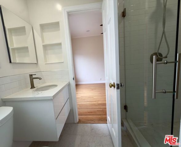 378 S La Jolla Avenue, Los Angeles, CA 90048