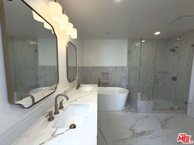 378 S La Jolla Avenue, Los Angeles, CA 90048