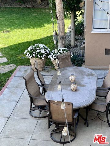 378 S La Jolla Avenue, Los Angeles, CA 90048