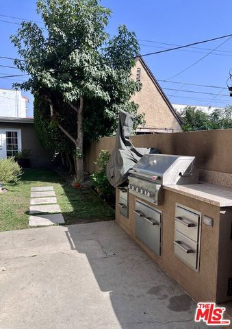 378 S La Jolla Avenue, Los Angeles, CA 90048