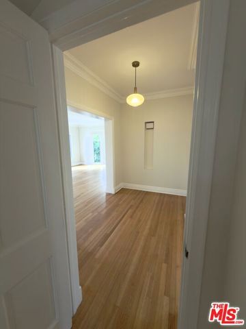 378 S La Jolla Avenue, Los Angeles, CA 90048