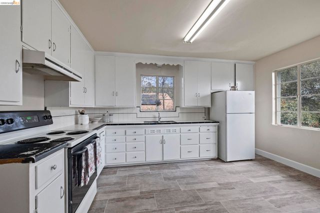 299 Summit Ave, Sonora, CA 95370