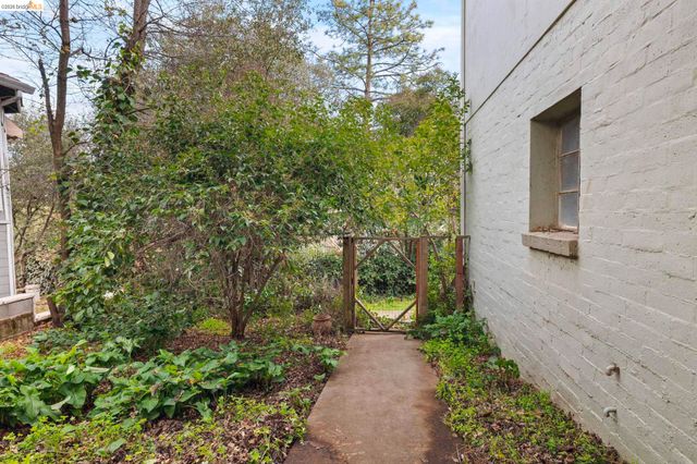 299 Summit Ave, Sonora, CA 95370