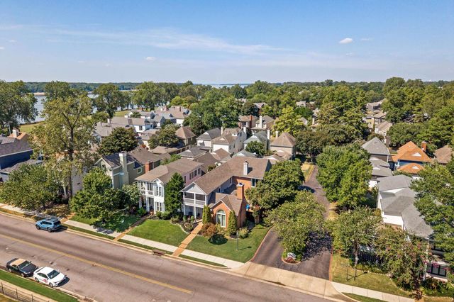 82 ISLAND PL, Memphis, TN 38103