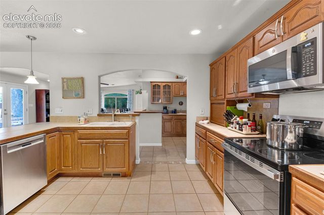 2935 Country Club Drive, Pueblo, CO 81008