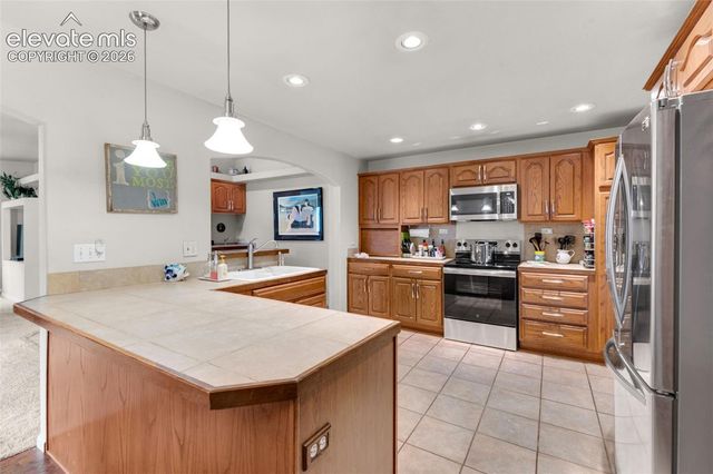2935 Country Club Drive, Pueblo, CO 81008