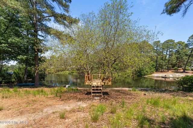 17 La Quinta Loop, Pinehurst, NC 28374