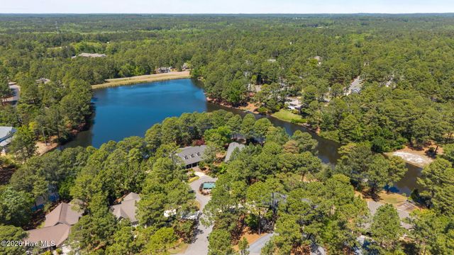 17 La Quinta Loop, Pinehurst, NC 28374