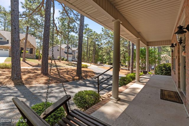 17 La Quinta Loop, Pinehurst, NC 28374
