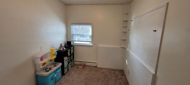 424 1st Street NE, Minot, ND 58703