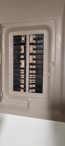 424 1st Street NE, Minot, ND 58703