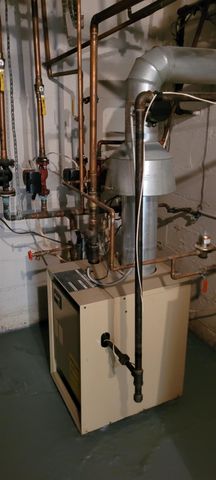 424 1st Street NE, Minot, ND 58703