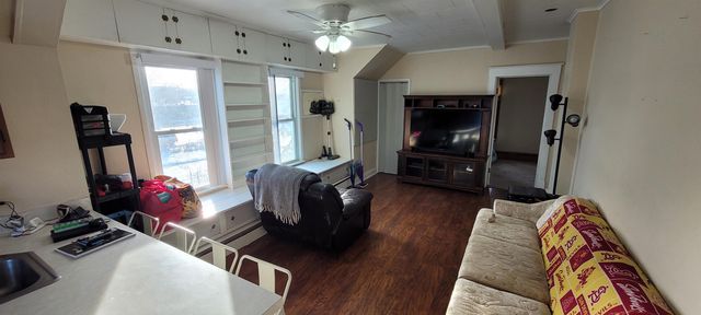 424 1st Street NE, Minot, ND 58703