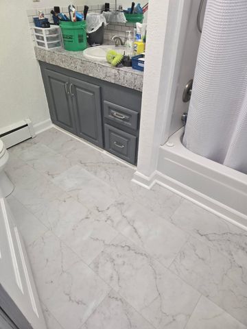 424 1st Street NE, Minot, ND 58703