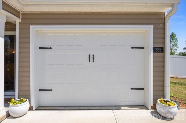 385 Olivia Court, Lexington, NC 27292