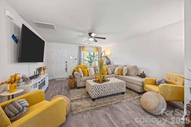 385 Olivia Court, Lexington, NC 27292