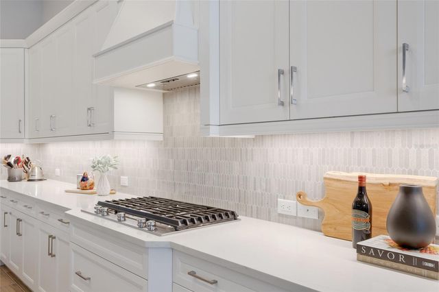 8249 PAVIA WAY, Lakewood Ranch, FL 34202