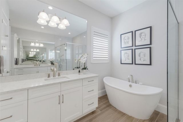 8249 PAVIA WAY, Lakewood Ranch, FL 34202