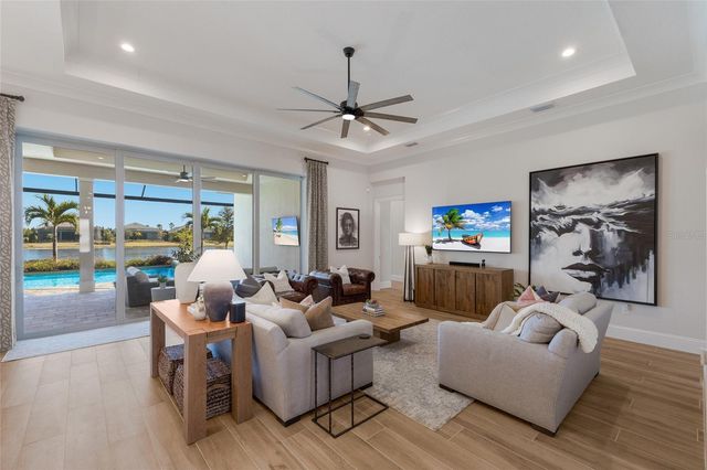 8249 PAVIA WAY, Lakewood Ranch, FL 34202