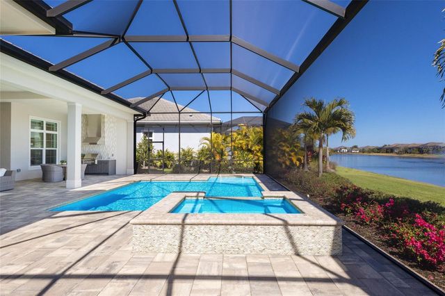 8249 PAVIA WAY, Lakewood Ranch, FL 34202