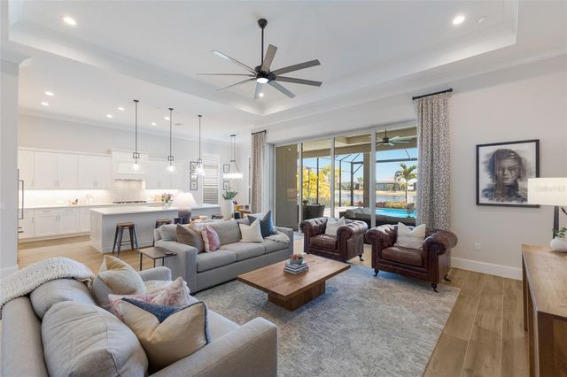 8249 PAVIA WAY, Lakewood Ranch, FL 34202