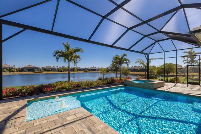 8249 PAVIA WAY, Lakewood Ranch, FL 34202