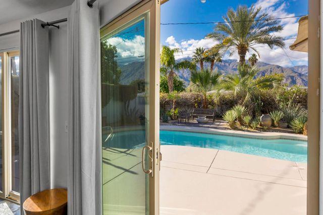 777 N Calle Rolph, Palm Springs, CA 92262
