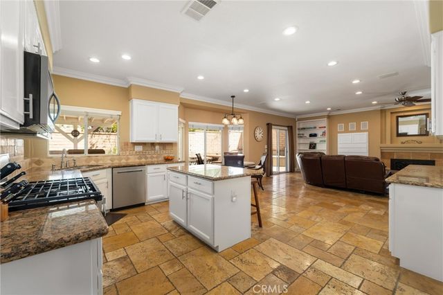 2965 Briarhaven Lane, Corona, CA 92882