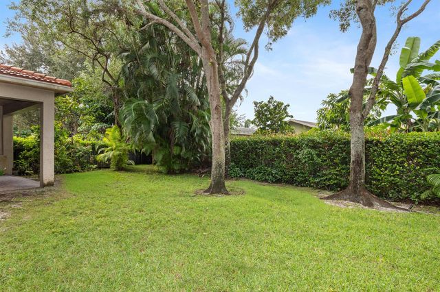 1017 Grove Park Circle, Boynton Beach, FL 33436