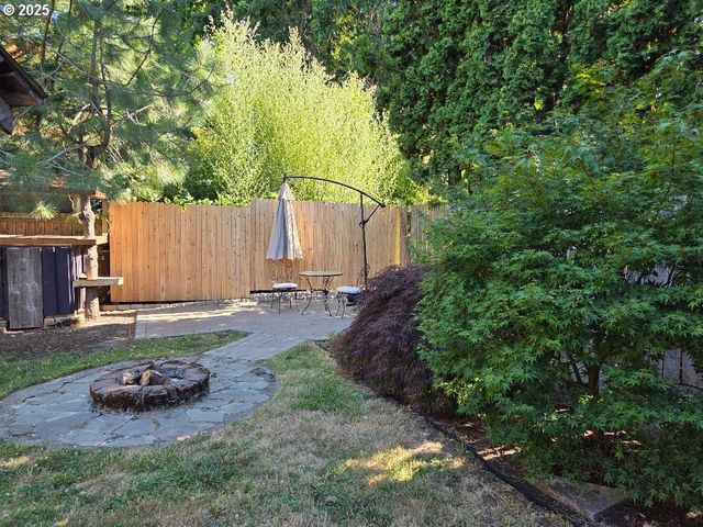 1820 FILBERT St, Forest Grove, OR 97116