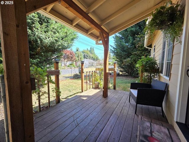 1820 FILBERT St, Forest Grove, OR 97116