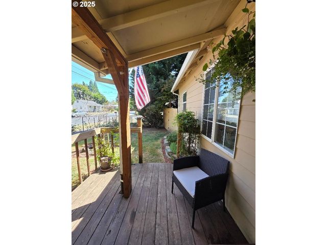 1820 FILBERT St, Forest Grove, OR 97116
