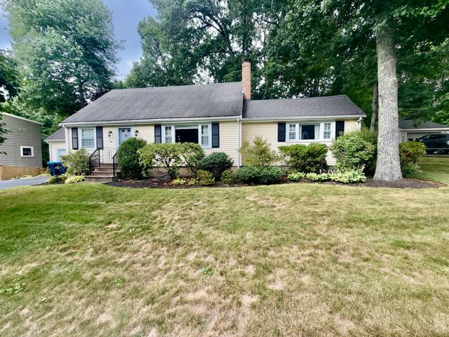 130 Central St, North Reading, MA 01864