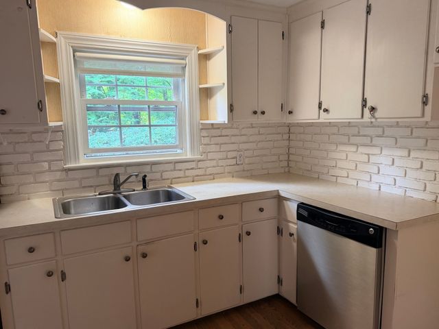 130 Central St, North Reading, MA 01864