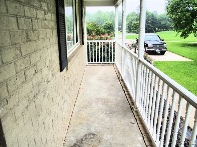 11001 Old Church Rd, New Kent, VA 23124