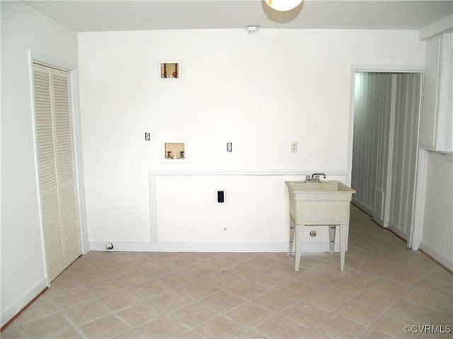 11001 Old Church Rd, New Kent, VA 23124