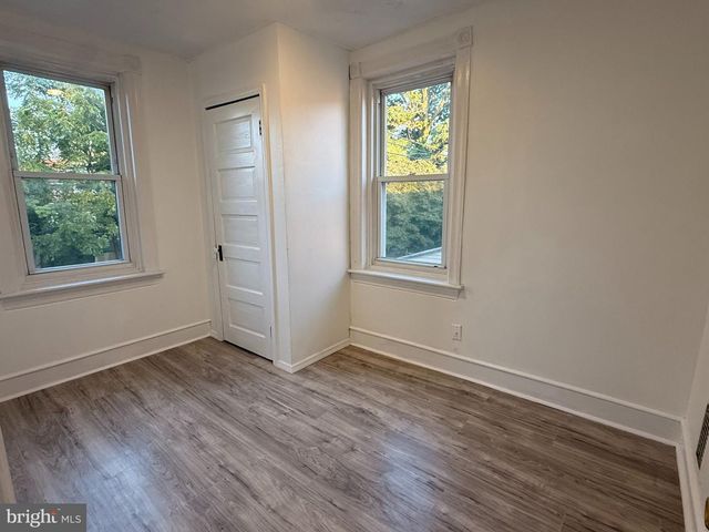 39 WALNUT ST, Clifton Heights, PA 19018