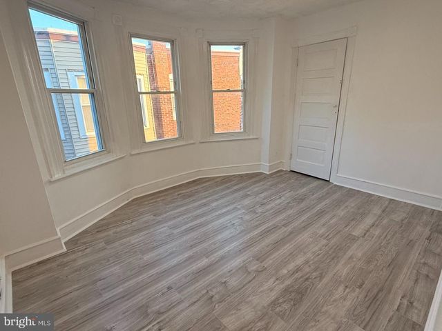 39 WALNUT ST, Clifton Heights, PA 19018